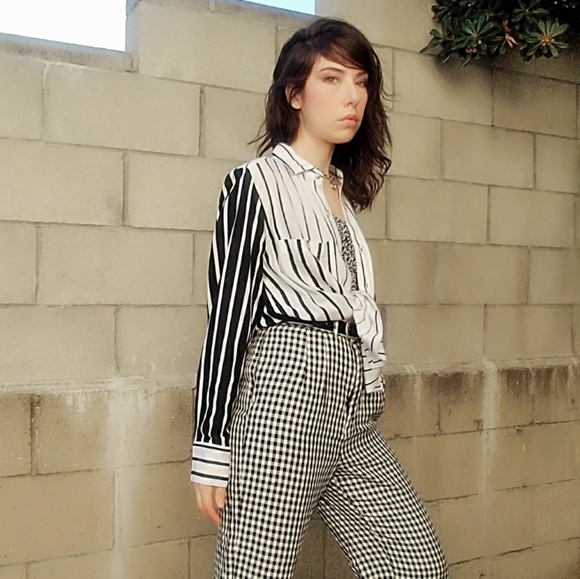 *SOLD* American apparel viscose button down - Picture 4 of 7